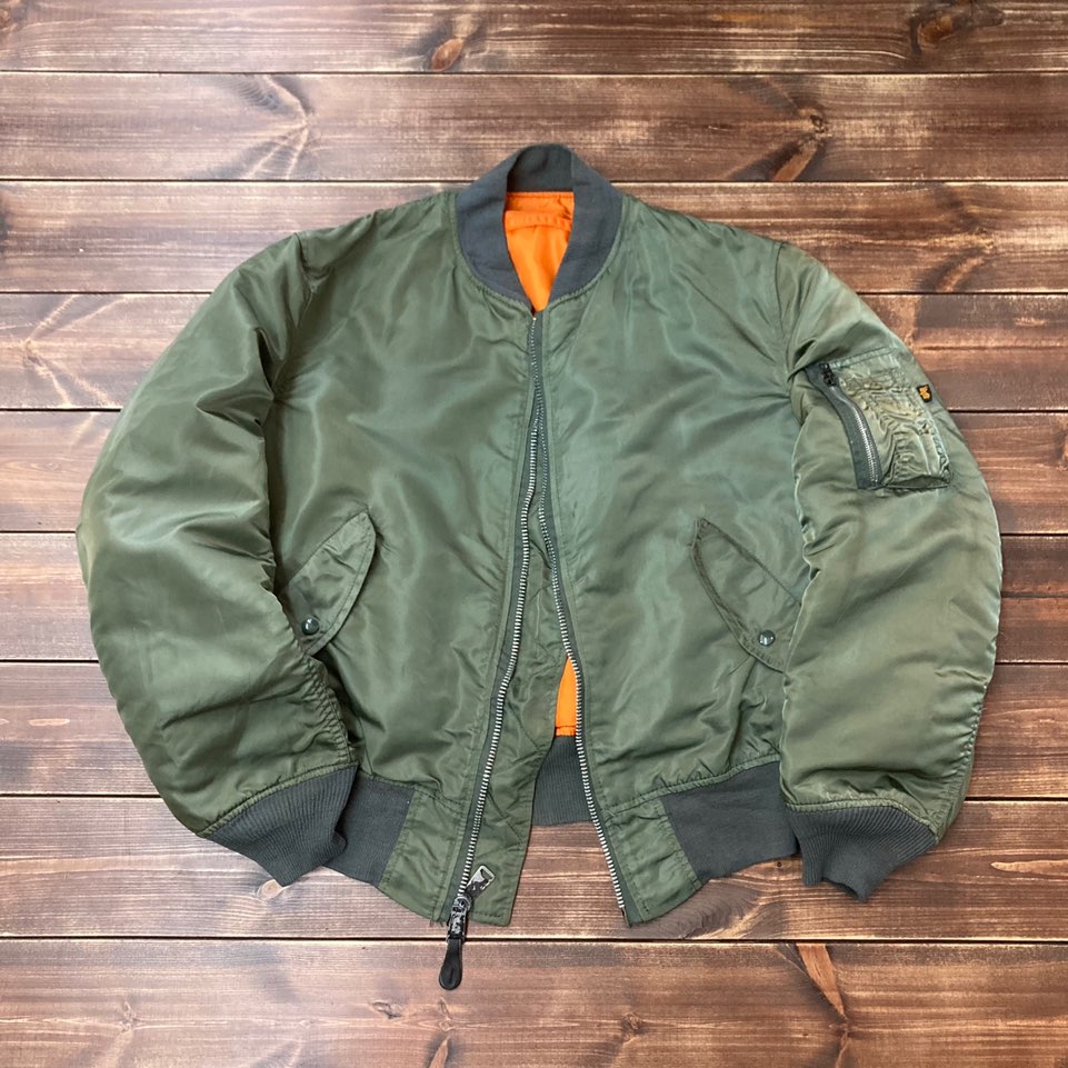 Alpha industries MA-1 flight jacket L (105)