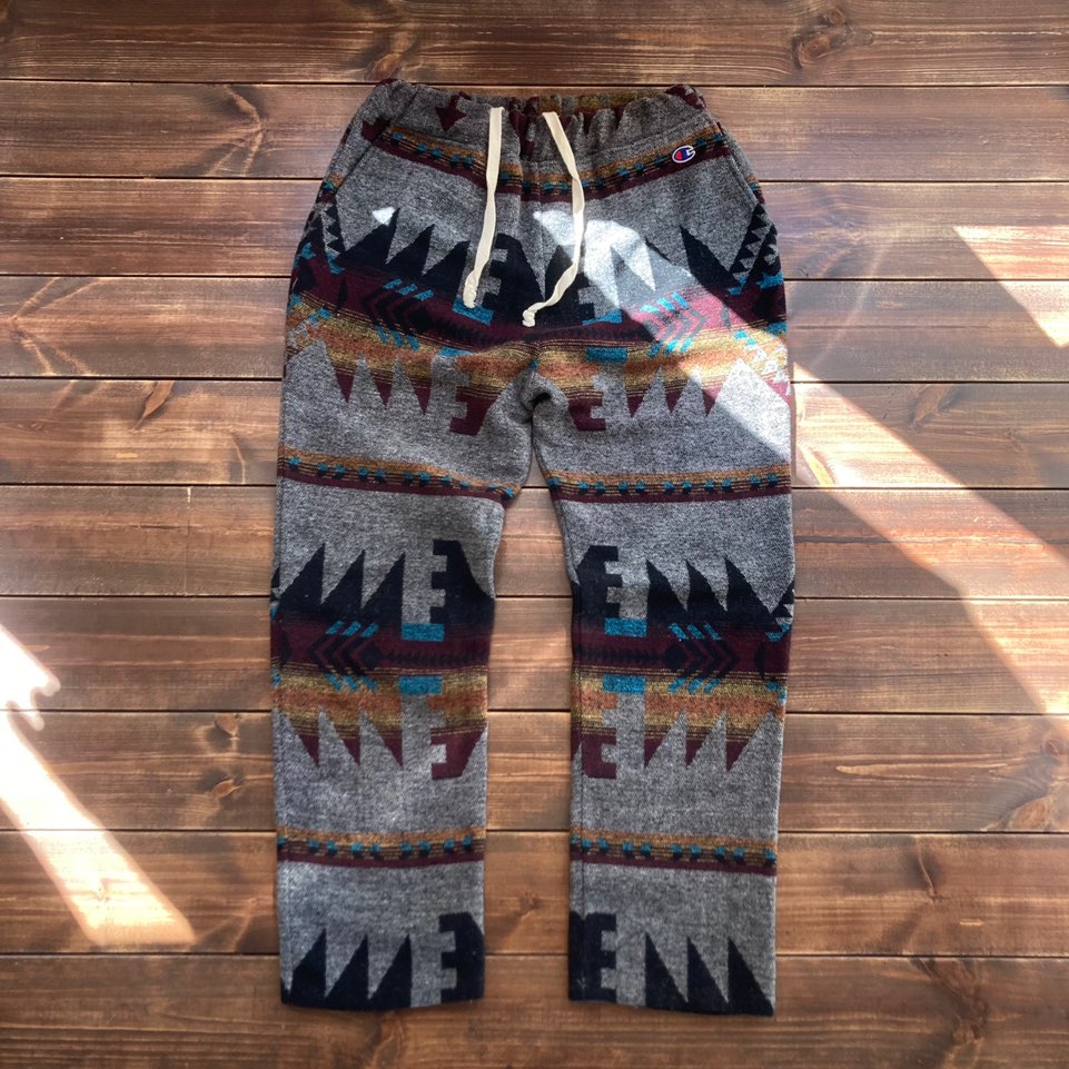 Champion reverse weave navajo pattern sweat pants L (31-33 in)